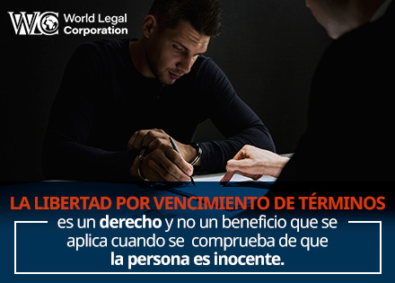 Recluso Firma su Libertad por Vencimiento de Términos.